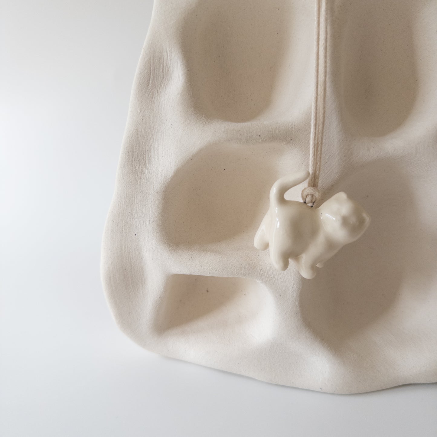 Керамічний підвіс Котик