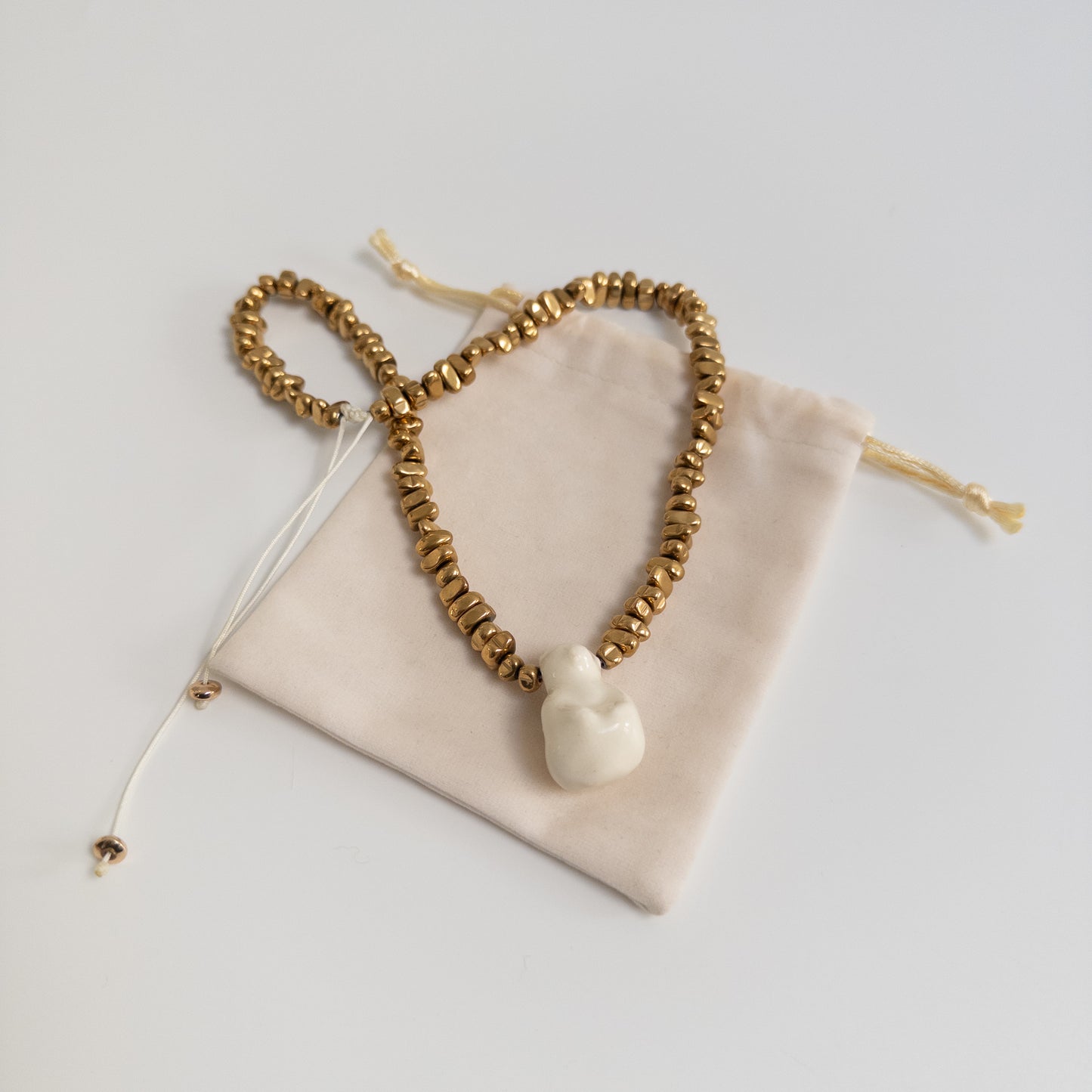 Намисто керамічний Ведмедик + натуральне каміння Гематит