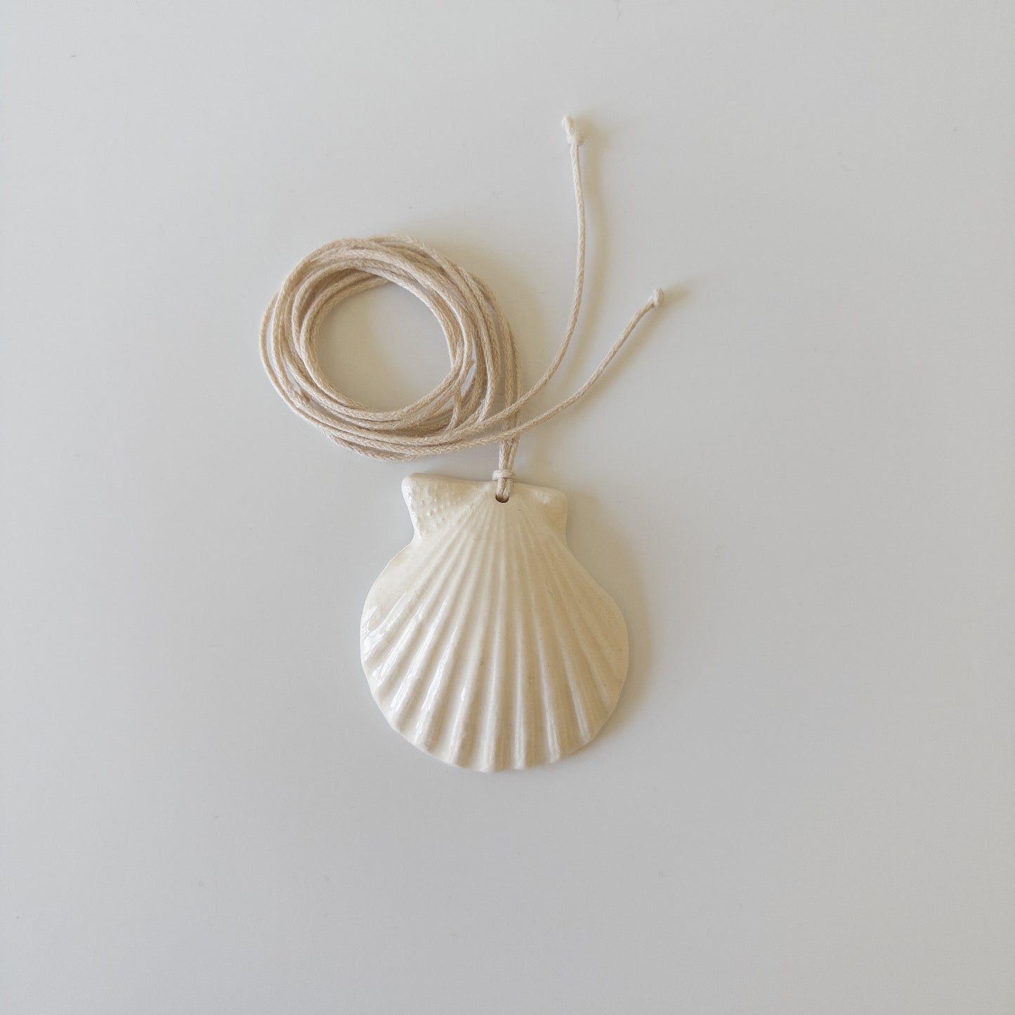 Мушля Гребінець міні (біла)