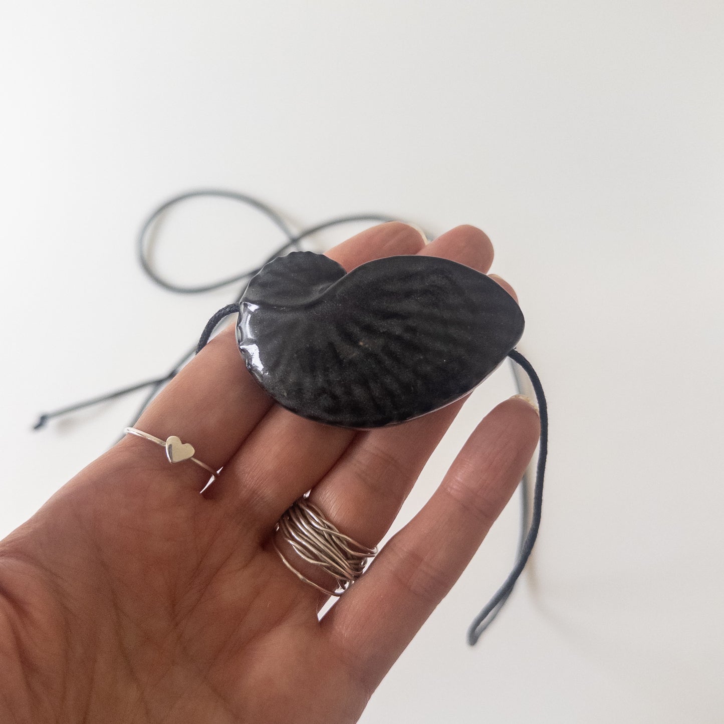 Мушля Октопус (чорна)