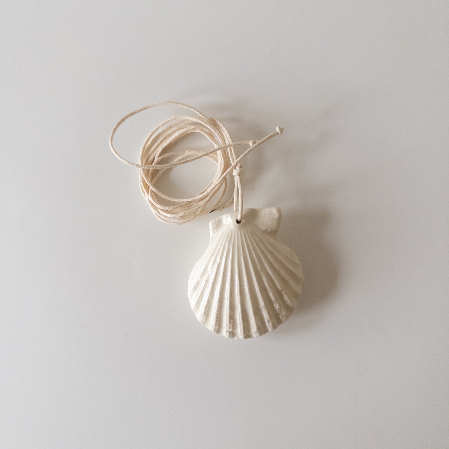 Мушля Гребінець міні [подвійна] біла