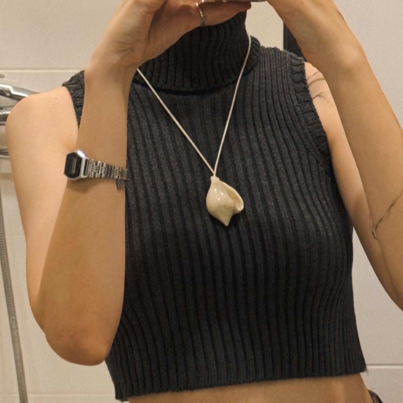 Ceramic Shell Pendant M