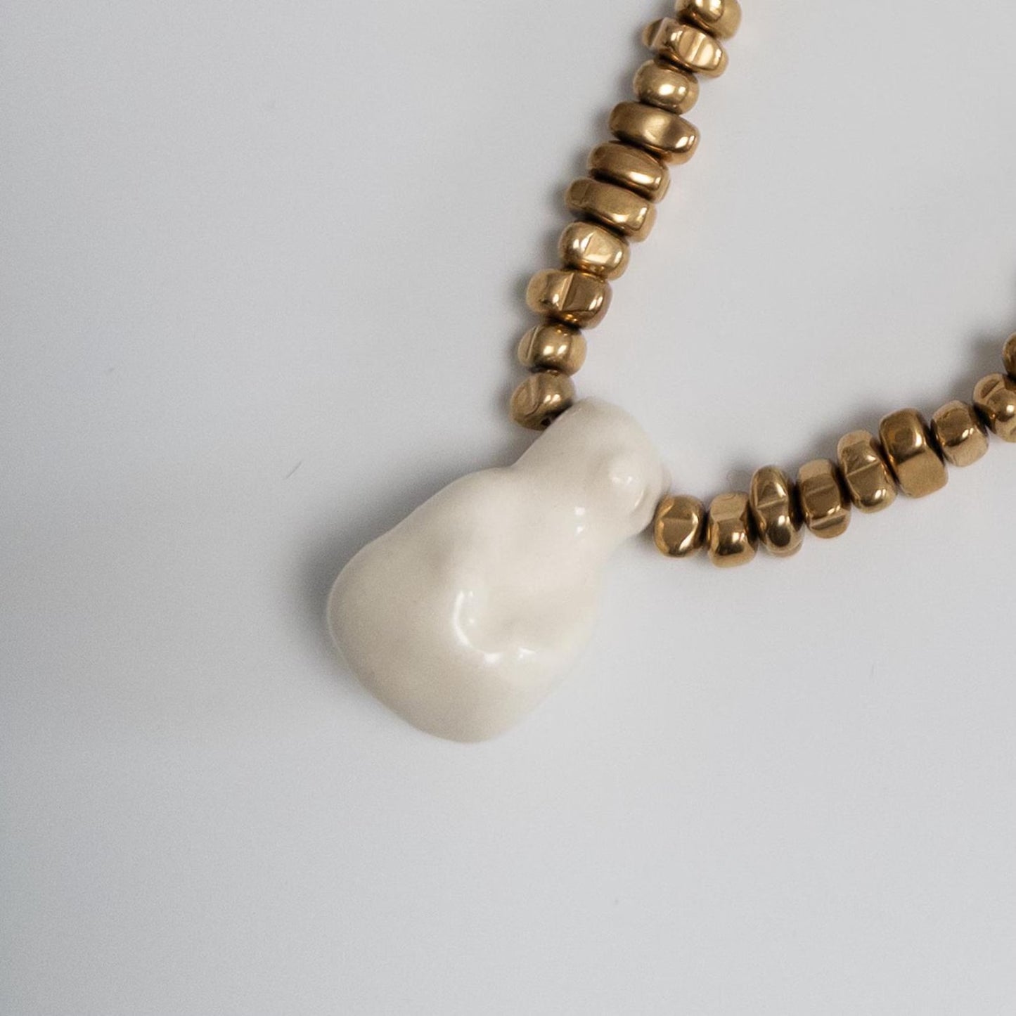 Намисто керамічний Ведмедик + натуральне каміння Гематит